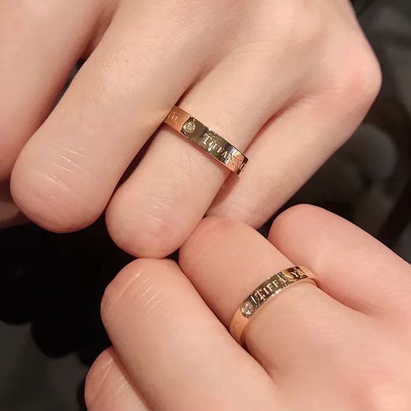 18K Rose Gold T Wedding Ring