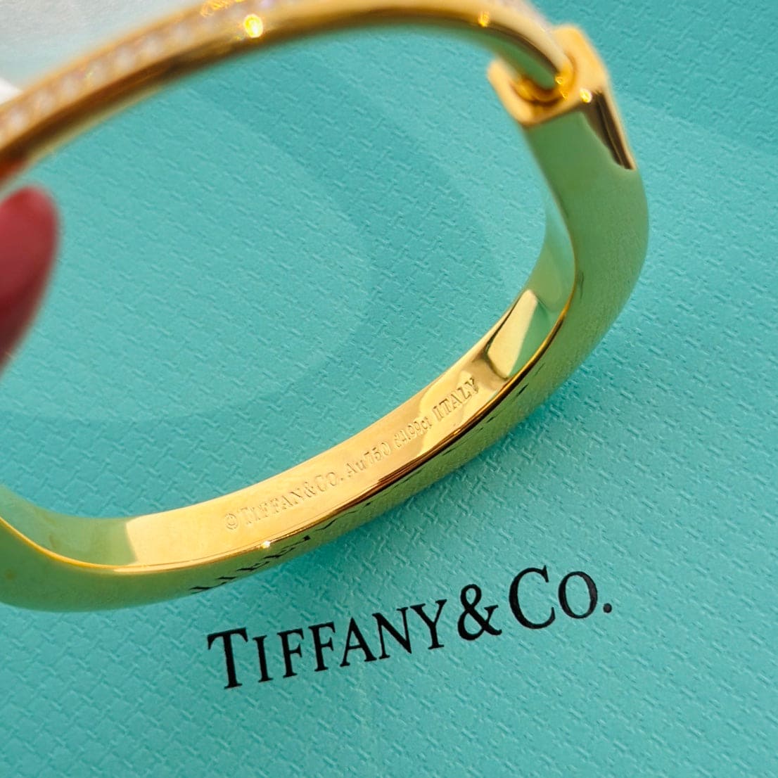 18K T Lock Bangle Full Pavé Diamonds Bracelet