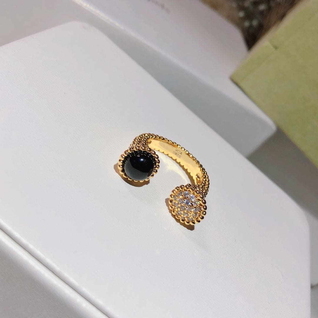 18K Perlée Couleurs Between The Finger Ring