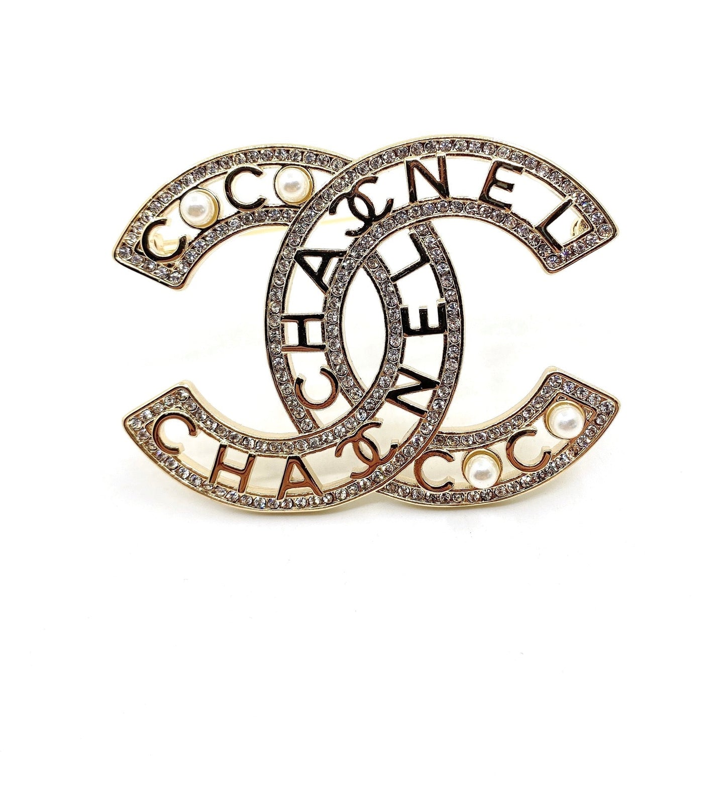 18K CC Script Diamonds Brooch