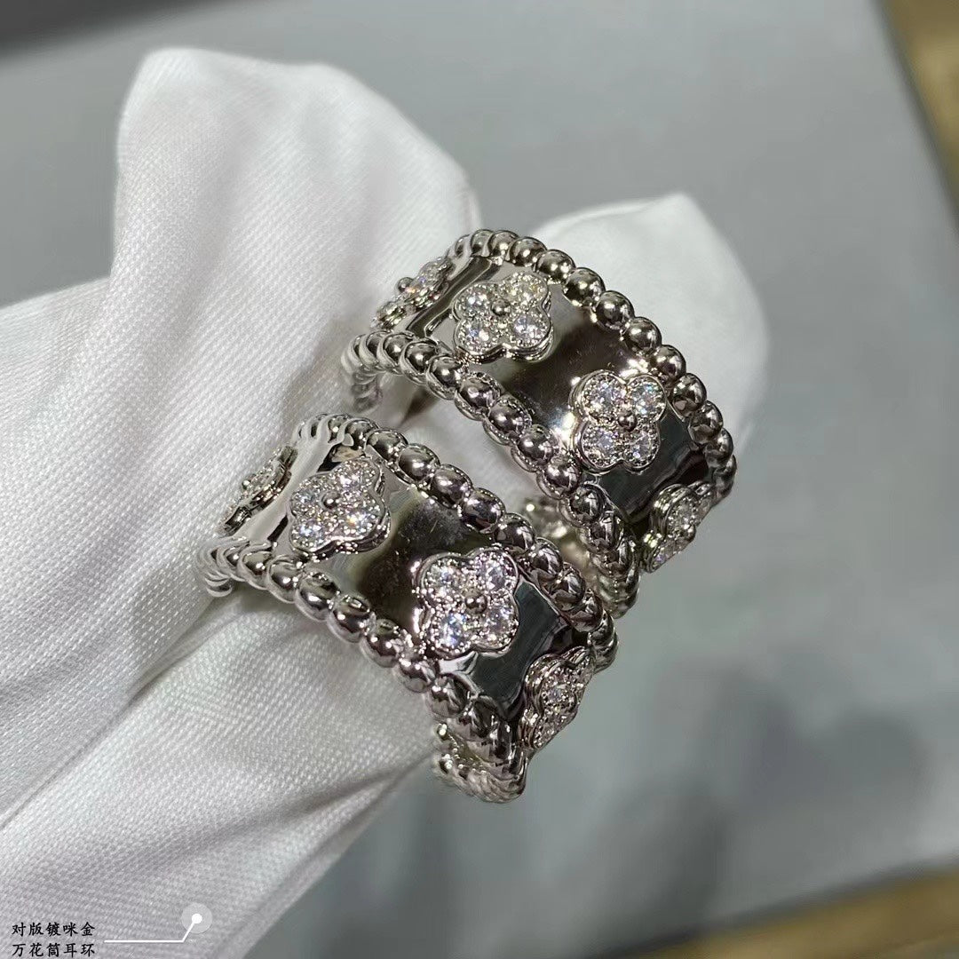 18K White Gold Perlée Clovers Hoop Earrings