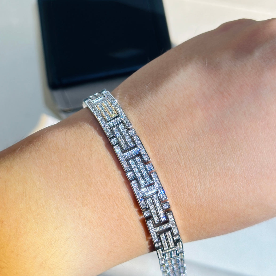 18K Diamond Chain H Bracelet