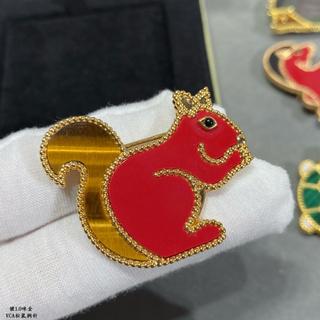 18K Lucky Animals Squirrel Clip Brooch
