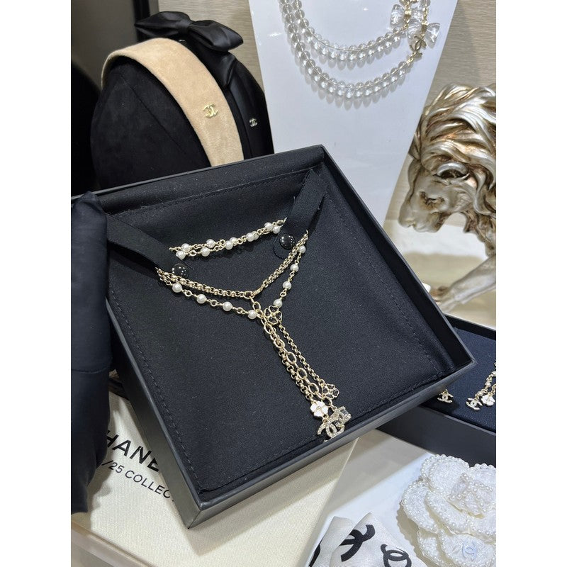 18K CC 25P Camellia Long Necklace