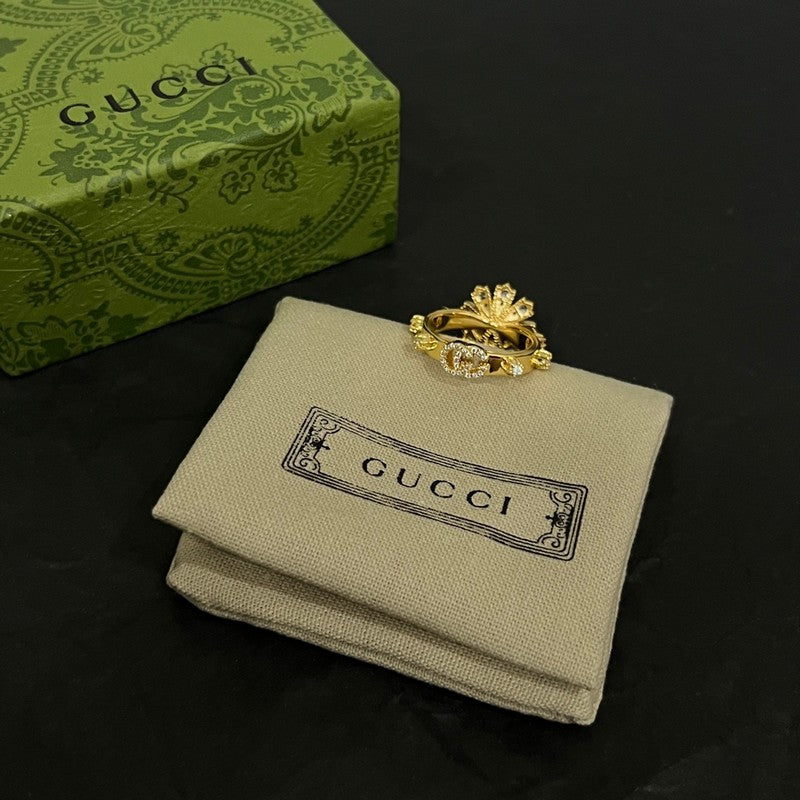 18K Double G Diamond Flower Ring