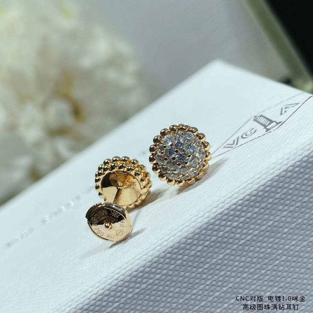 18K Perlée Diamonds Earrings