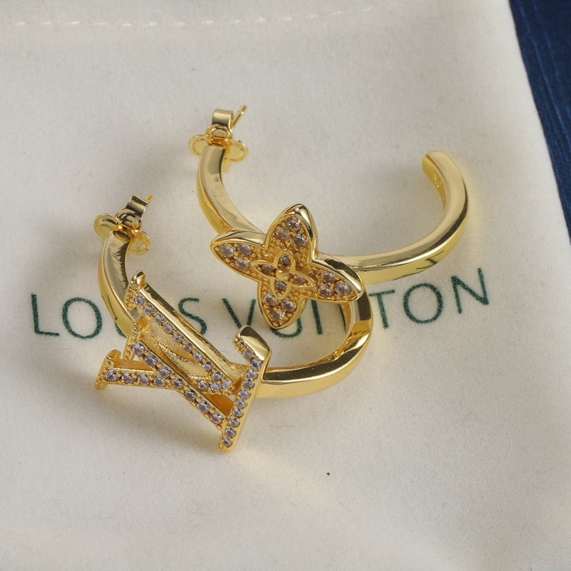 Louis Diamond Circle Gold Earrings