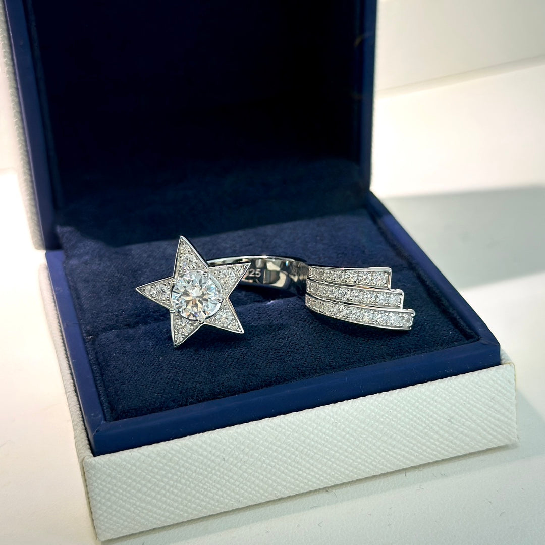 18K CC Comète Diamonds Ring
