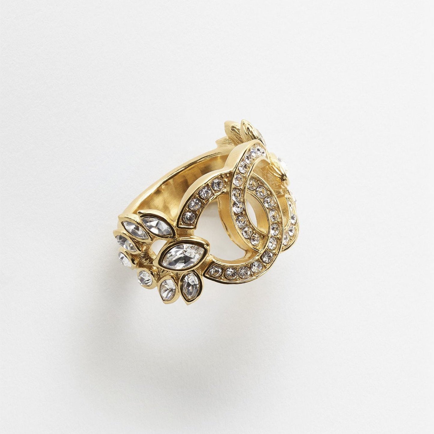 18K CC Flower Crystals Ring