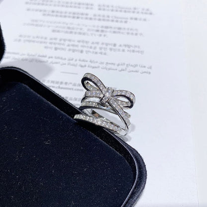 18K CC Diamonds Knot Ring