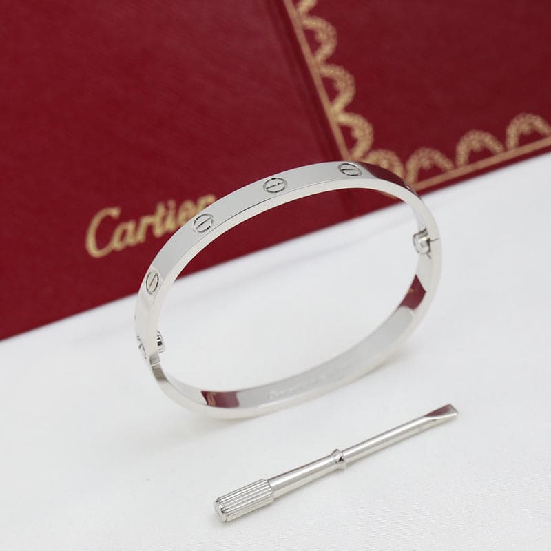 18K White Gold Love Bracelet