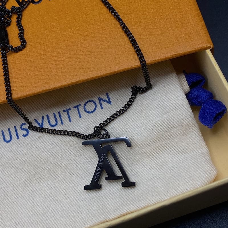 18K Louis Upside Down Necklace