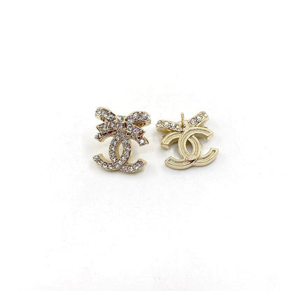 18K CC Strass Bow Stud Earrings