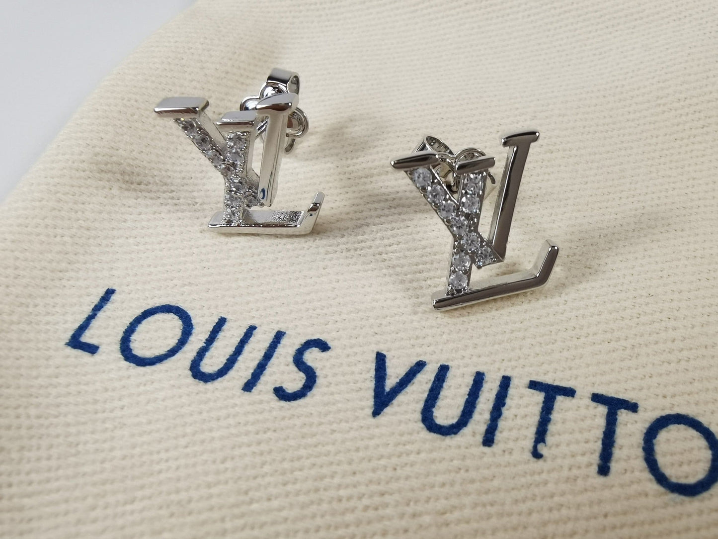 18K Louis Iconic Diamond Earrings