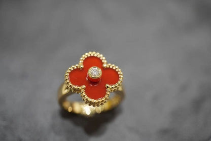 18K Vintage Alhambra Carnelian Ring