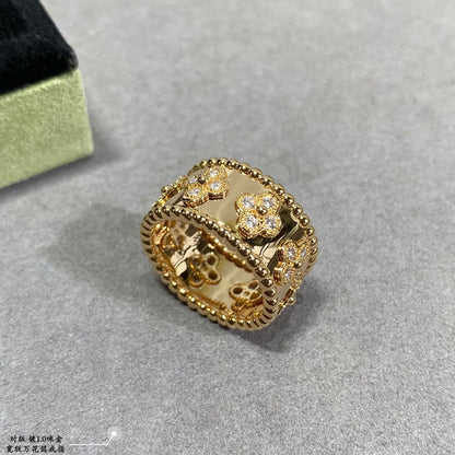 18K Yellow Gold Perlée Clovers Ring