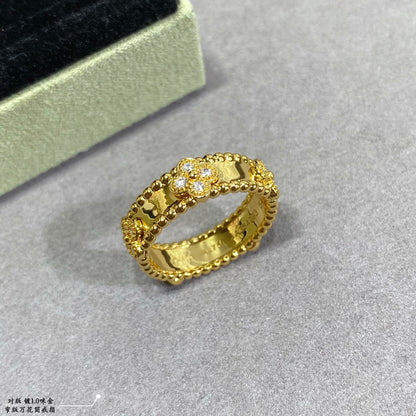 Bague Trèfles Perlée En Or Jaune 18 Carats