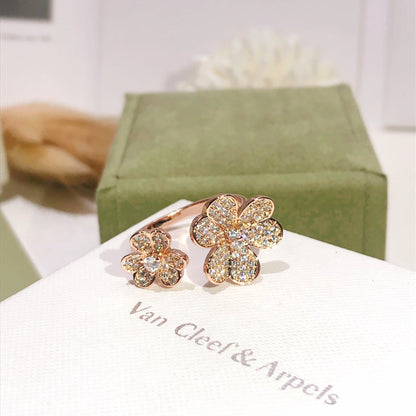 18K Frivole Between the Finger Ring