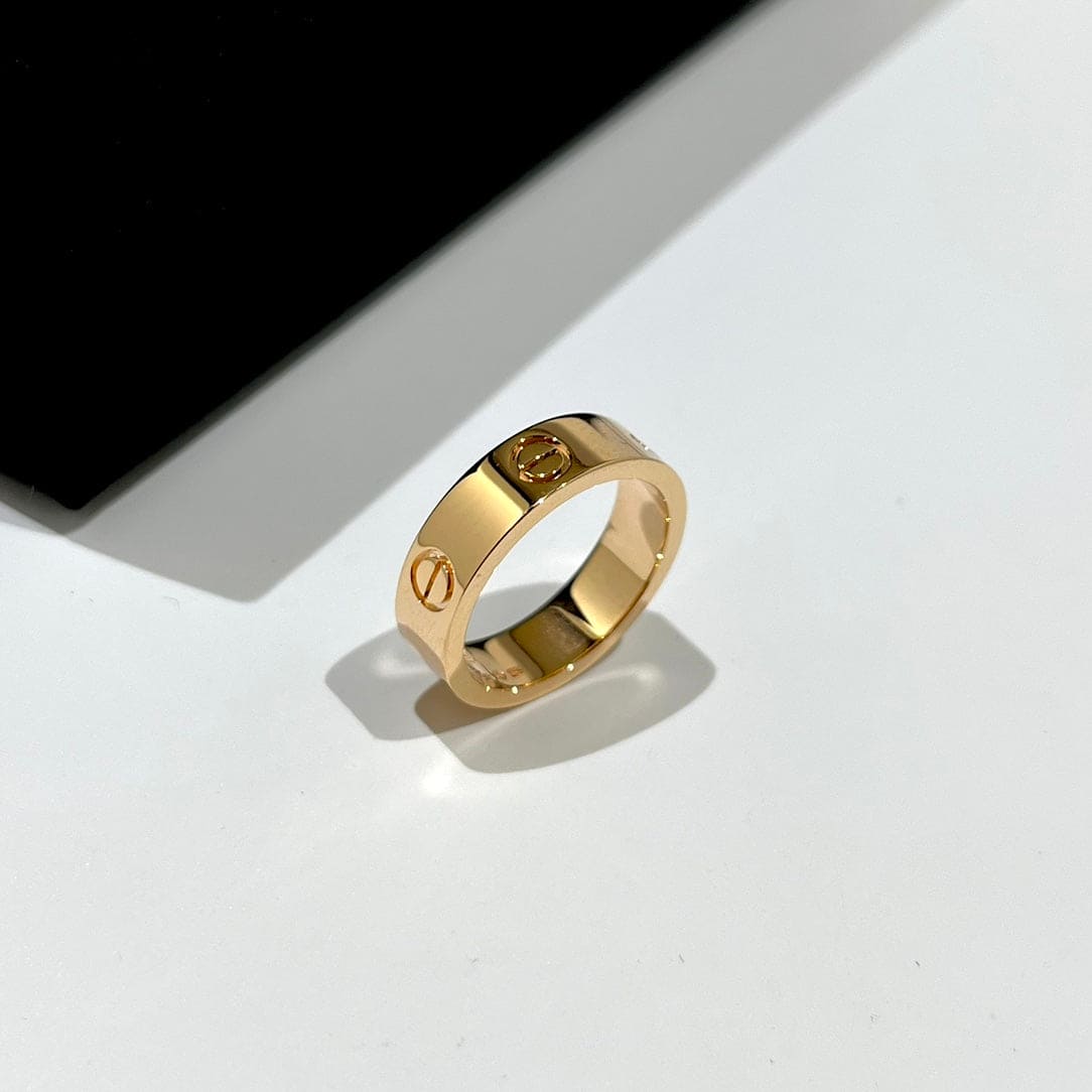 18K Love Wedding 6mm  Ring