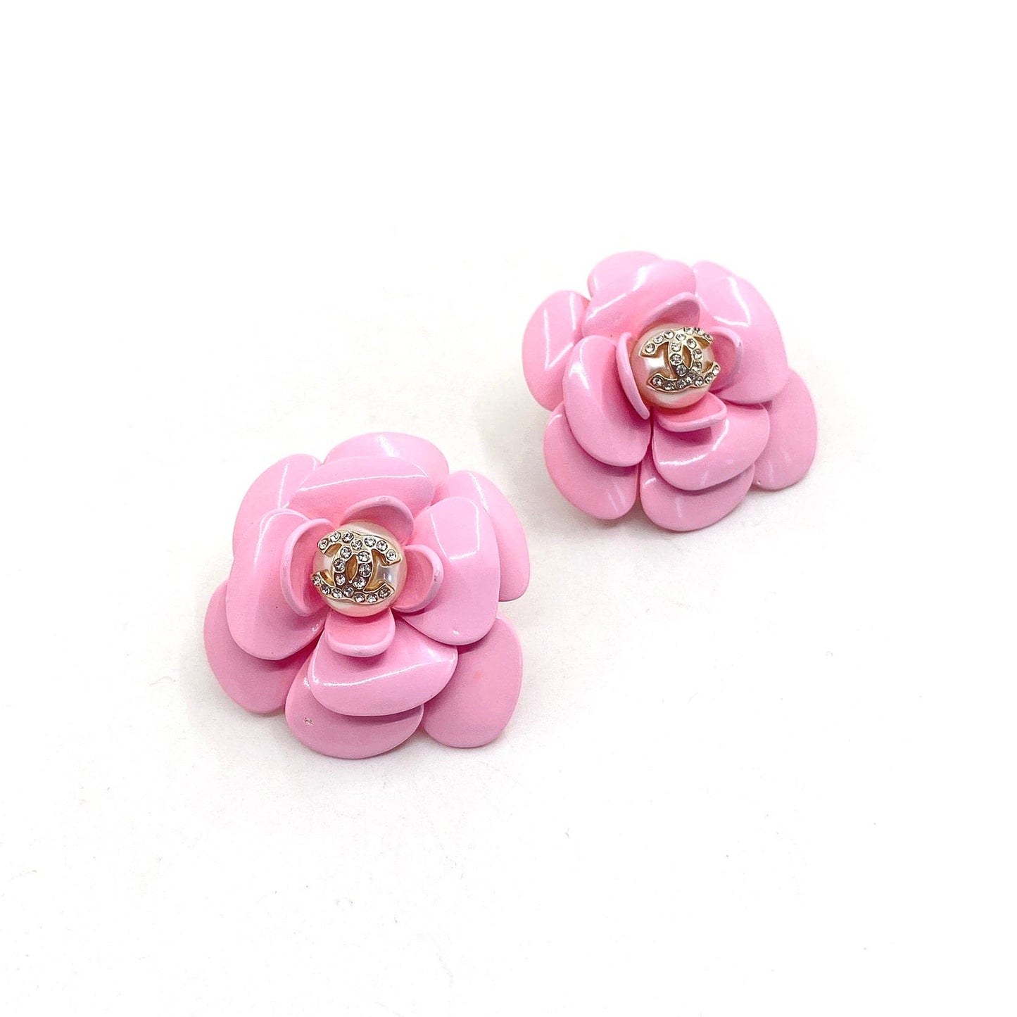 18k CHANEL CC Camellia Resin Earrings