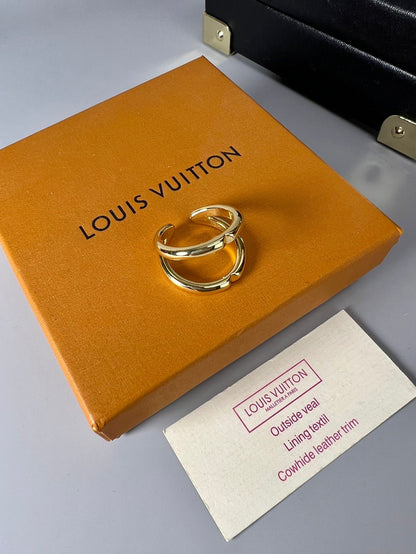 18K Louis Volt Upside Down Ring