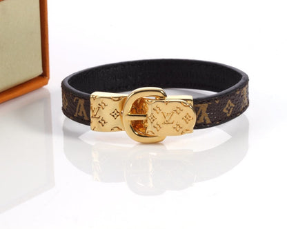 18K Louis Belt Bracelet