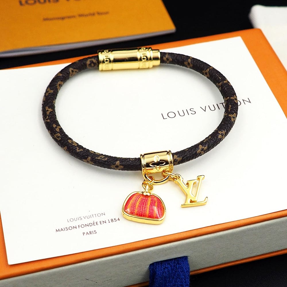 Bracelet à breloques citrouille Louis x YK 18 carats