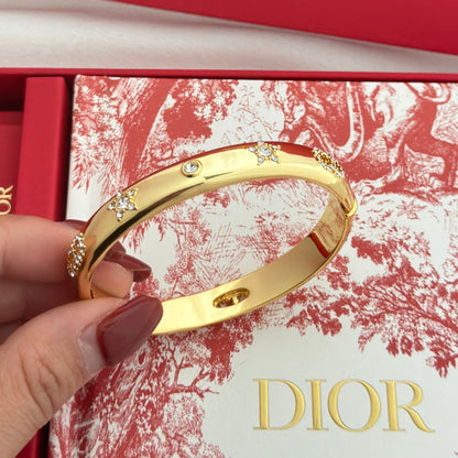 18K CD Diamond Bracelet