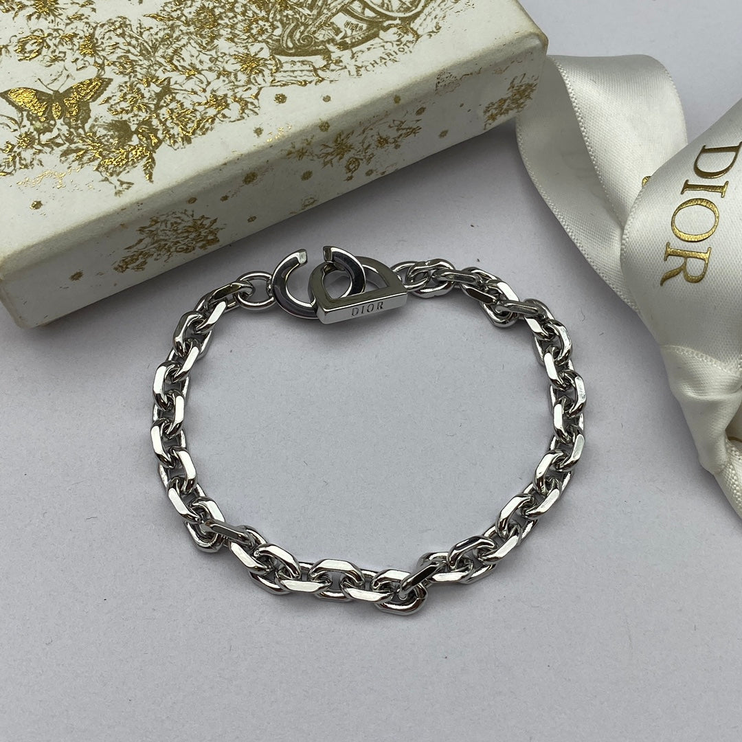 Bracelet cadenas CD 18 carats