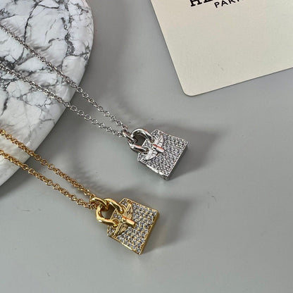 18K Amulettes Birkin Pendant H Necklace