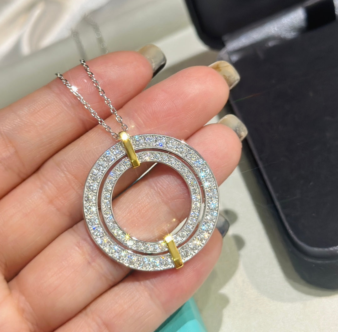 18K T Edge Circle Diamond Pendant Necklace