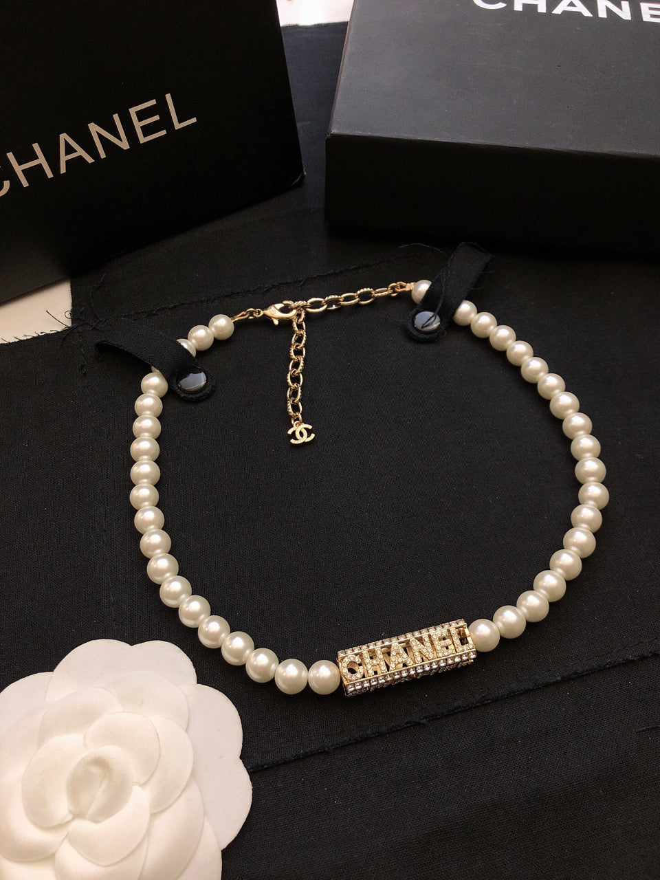 18K CC Scripe Pearls Chain Necklace