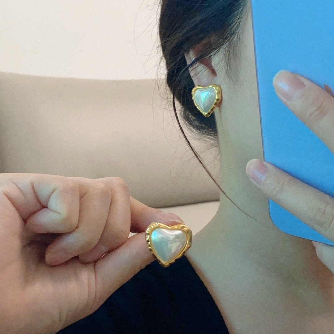 18K CC Heart Pearl Earrings