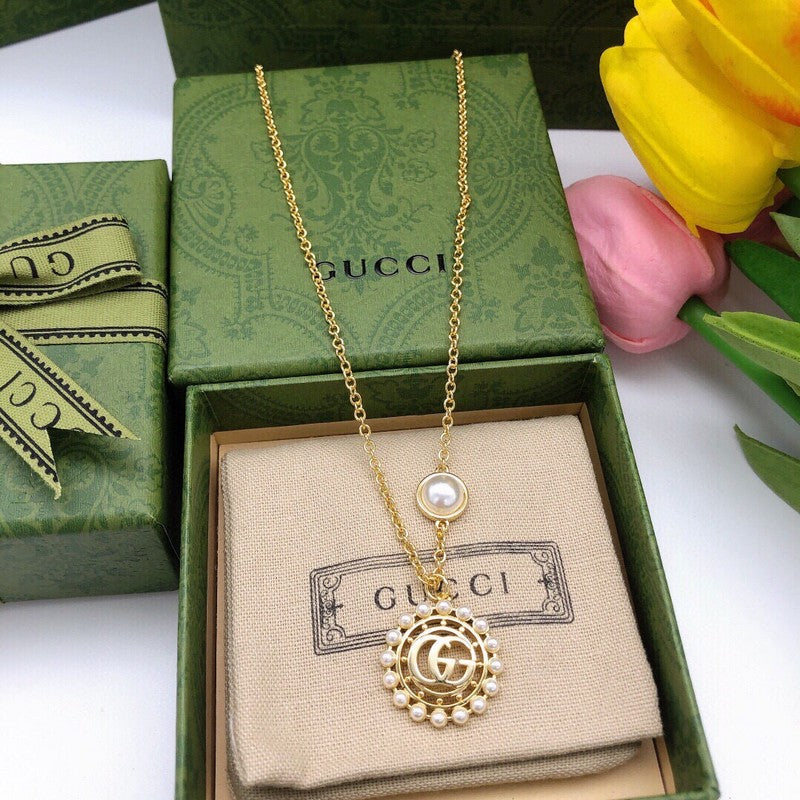 GG Pearl Round Gold Chain Necklace