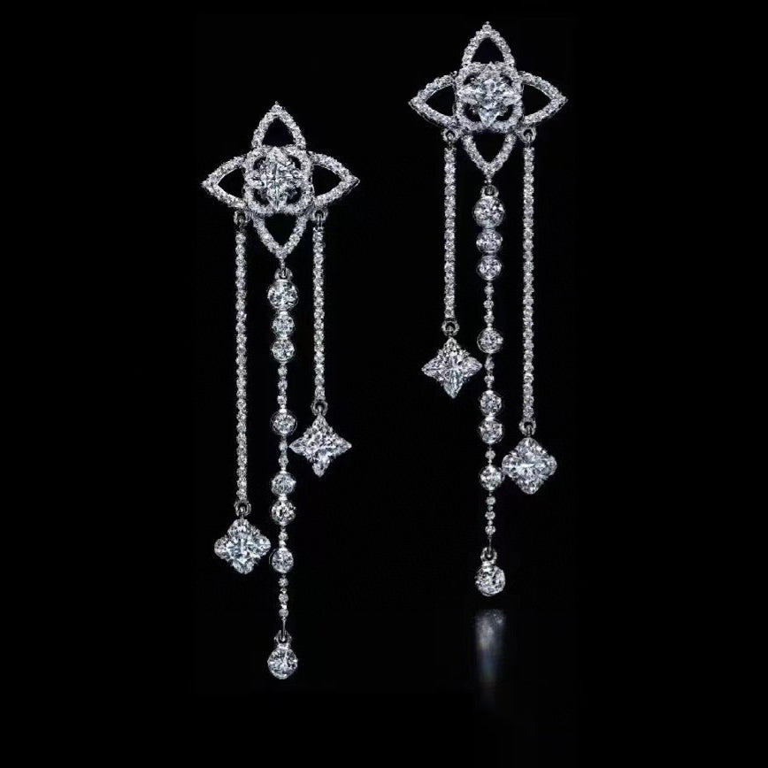 Boucles d'oreilles longues fleurs en diamant Louis 18 carats