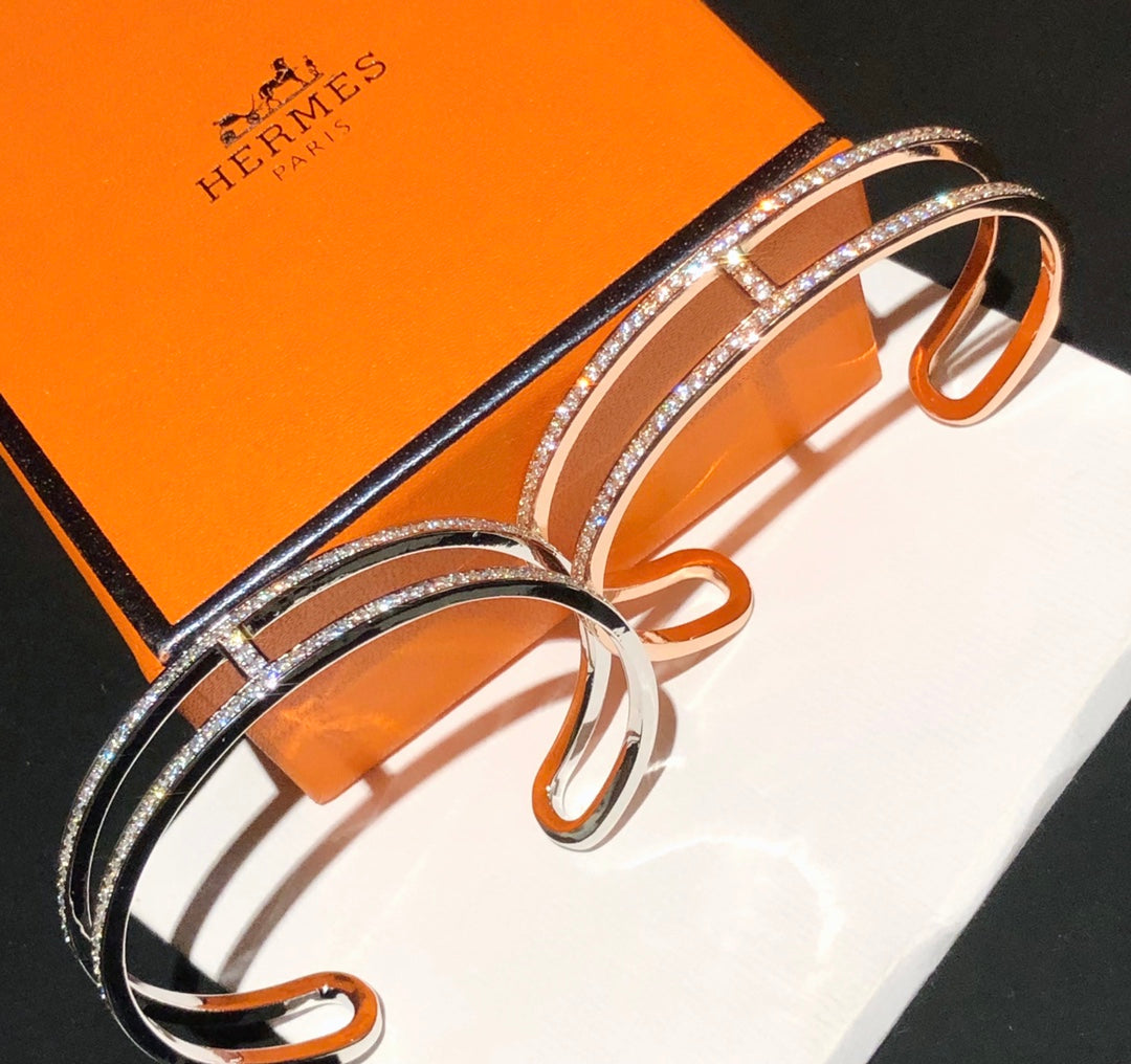 18K Ever Chain D’ancre Cuff Diamond H Bracelet