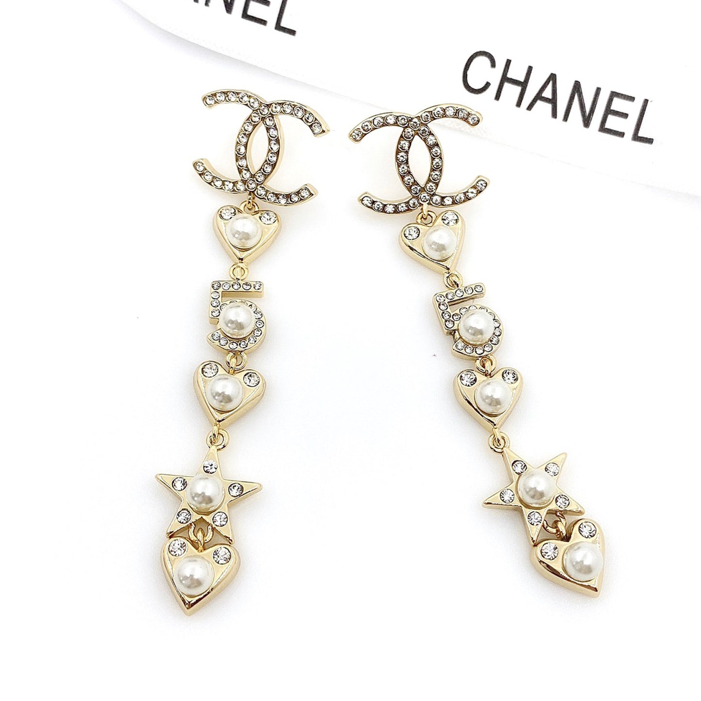 18K CHANEL CC Pearl Heart Earrings