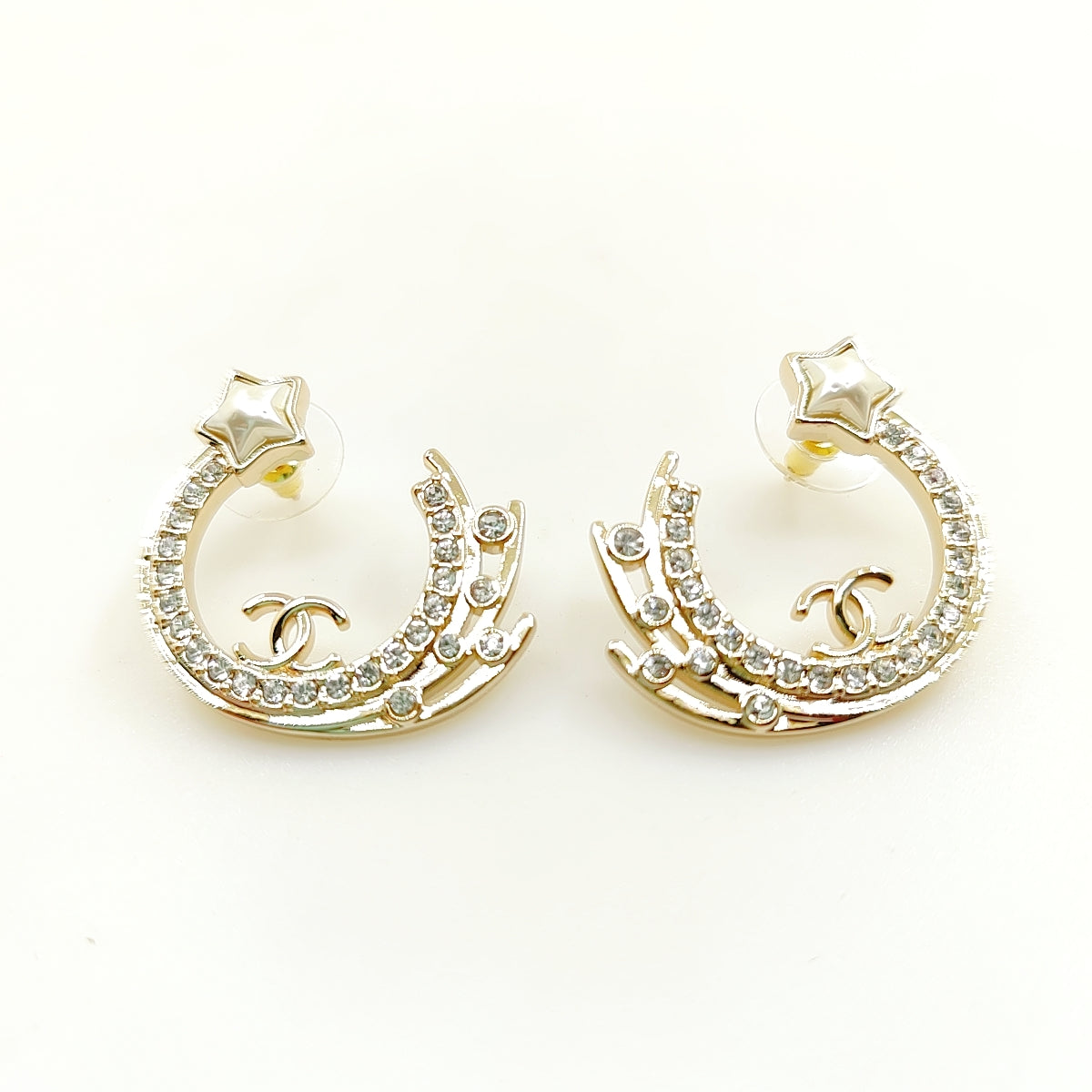 18K CHANEL CC Crystals Earrings