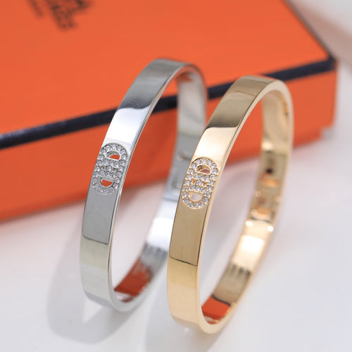 18K H Diamonds Bracelet