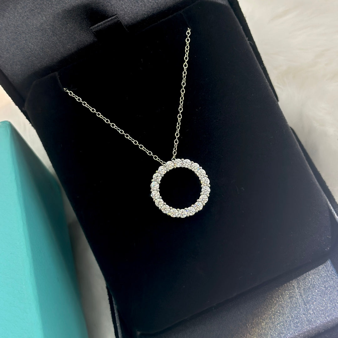 18K T Circle Diamonds Necklace