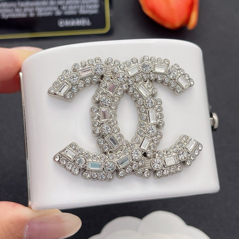 18K CC Pearl Diamond White Cuff Bracelet