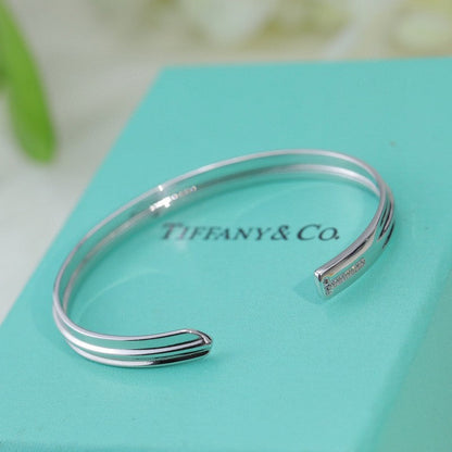 18K T Keys Bracelet