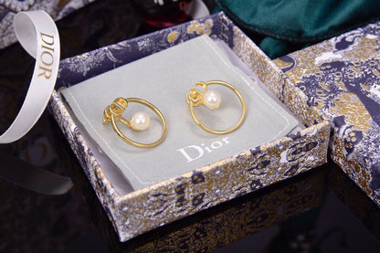 18K CD 30 Montaigne Pearls Earrings