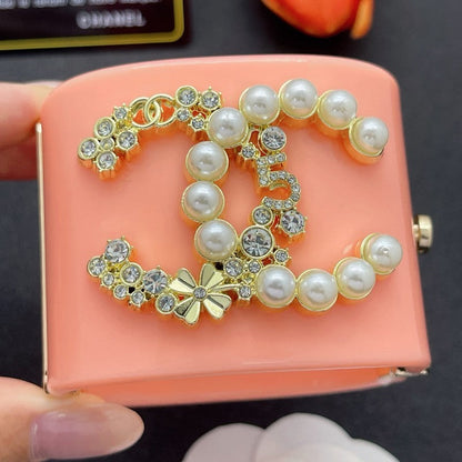 18K CC Pearl & Diamond Pink Cuff Bracelet