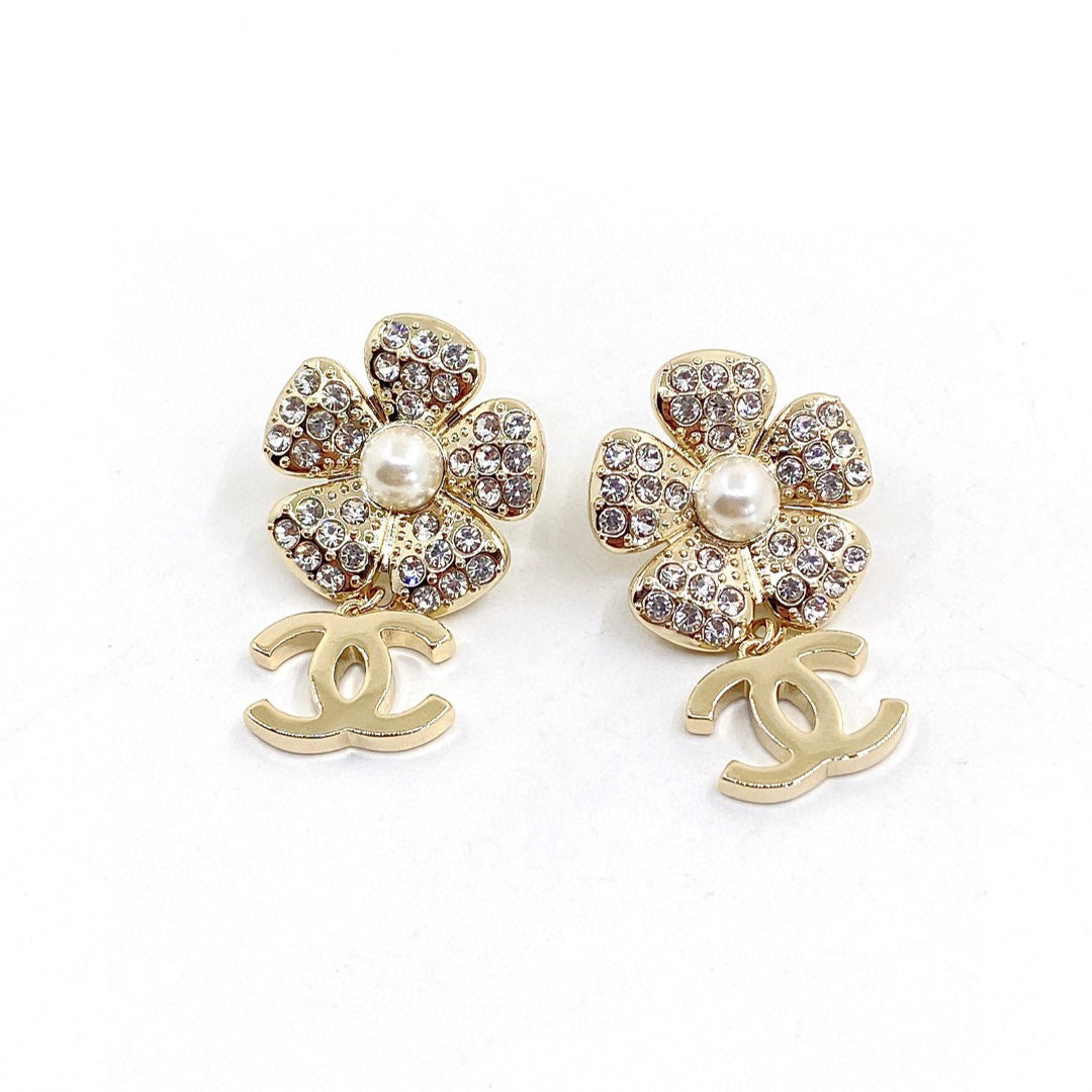 18K CHANEL CC Flower Full Crystals Earrings