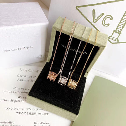 18K Perlée Clovers Pendant Necklace