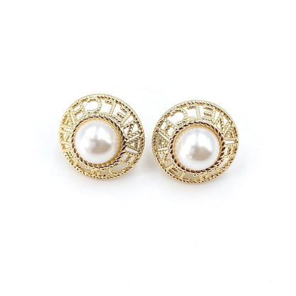 18k CHANEL CC Pearl Round Earrings