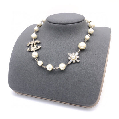 18K CHANEL CC Flower Pearls Chain Necklace