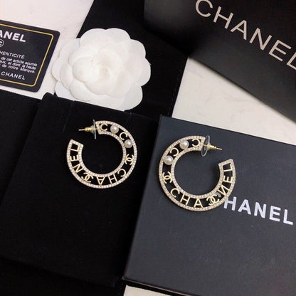 18K CC Circle Pearl Earrings