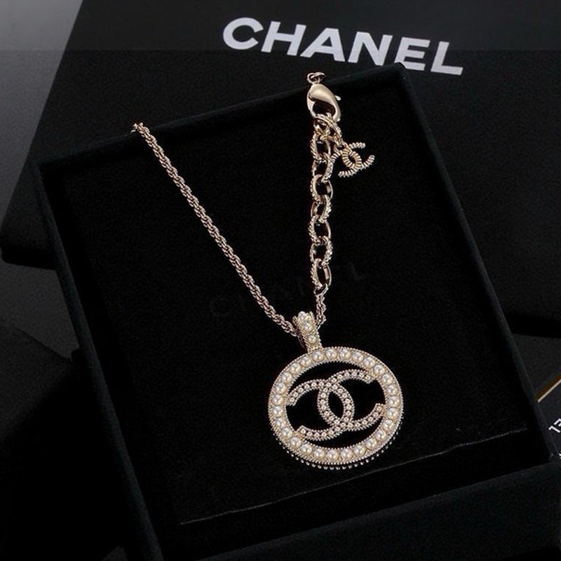 CC Pearl Round Gold Necklace